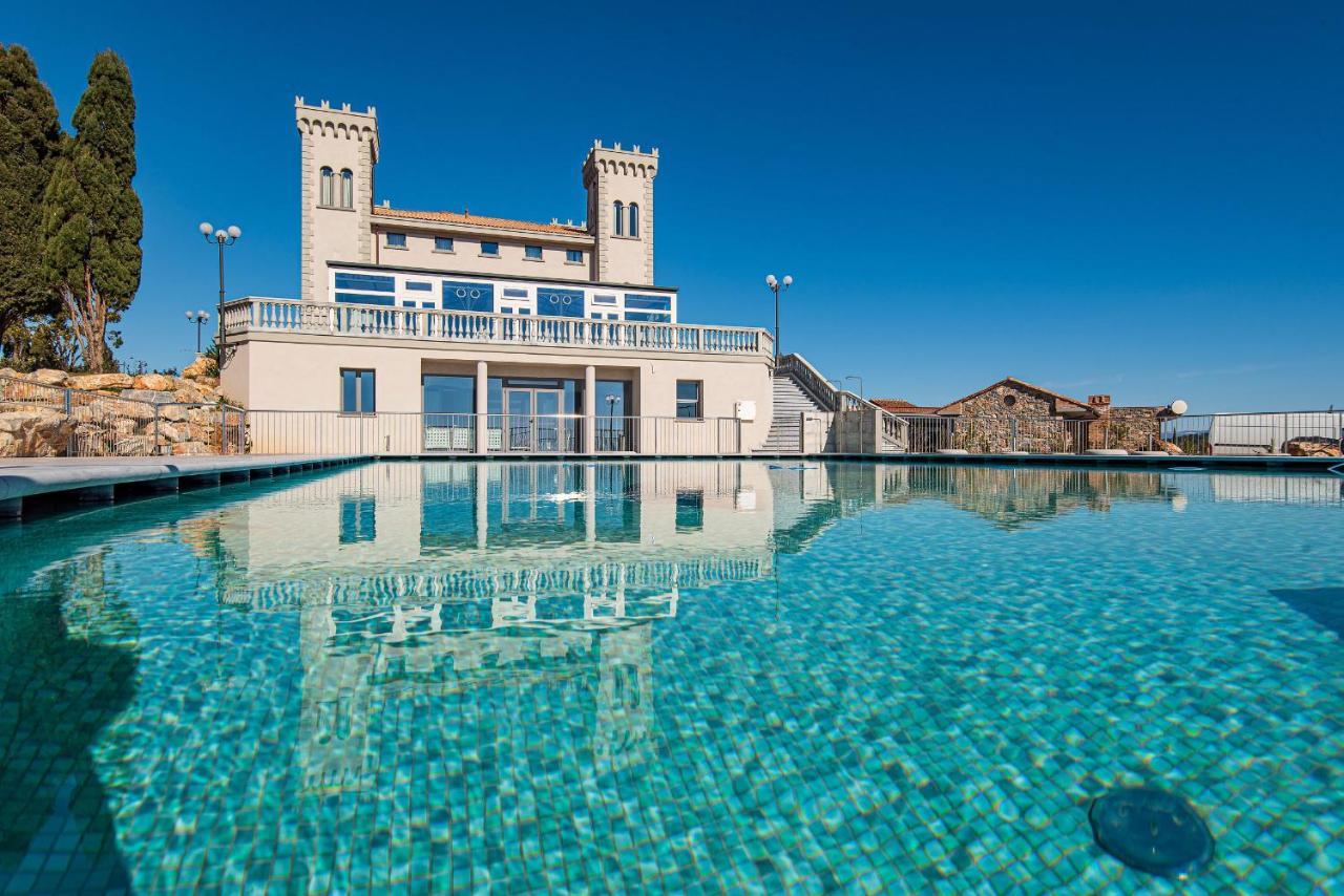 Castello Bonaria Wine & Spa Resort Кампілья-Мариттіма Екстер'єр фото