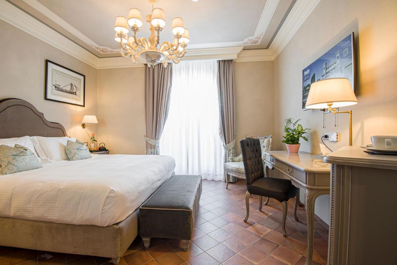 Castello Bonaria Wine & Spa Resort Кампілья-Мариттіма Екстер'єр фото