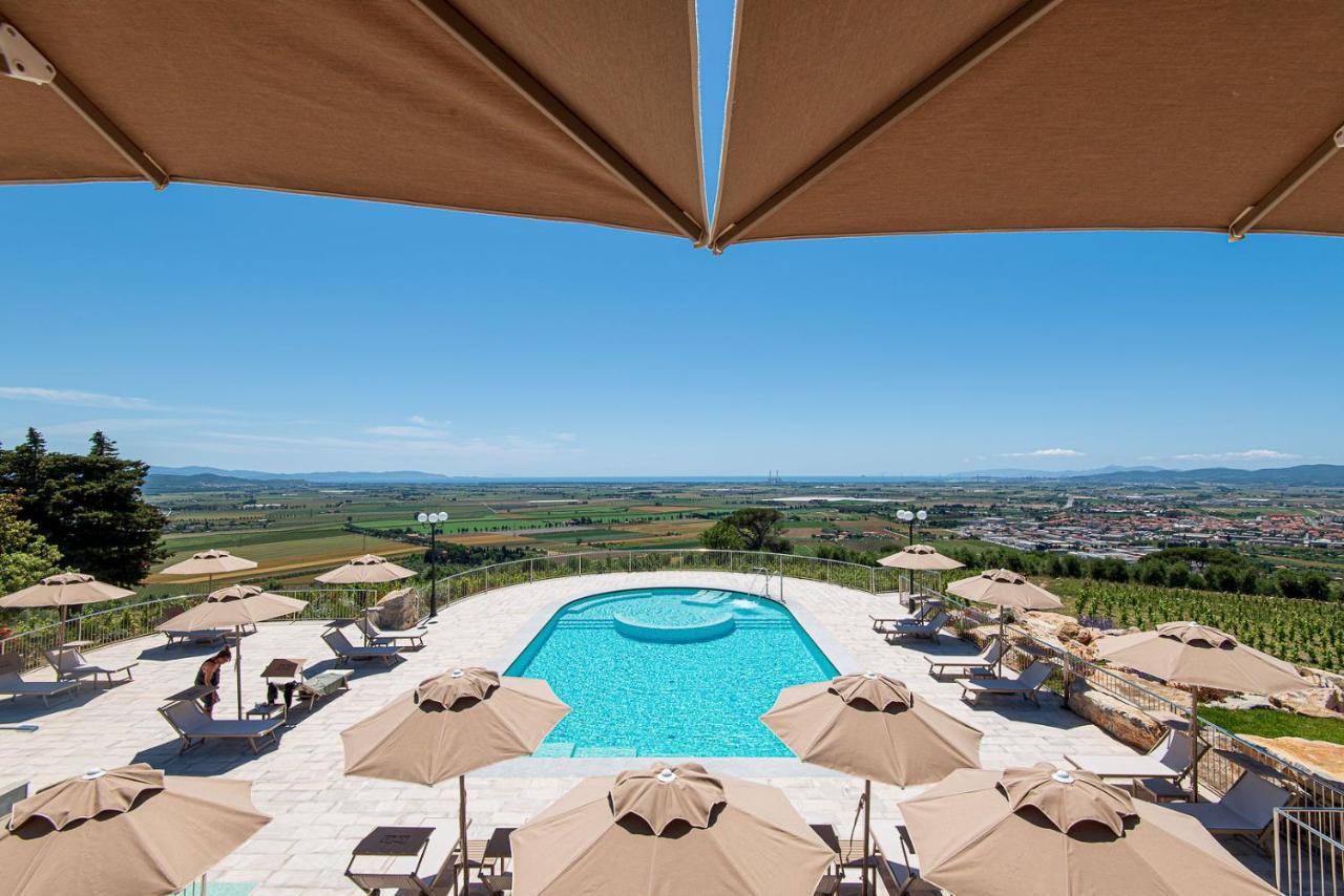Castello Bonaria Wine & Spa Resort Кампілья-Мариттіма Екстер'єр фото