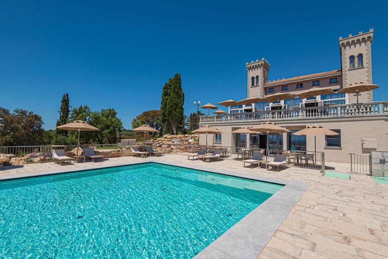 Castello Bonaria Wine & Spa Resort Кампілья-Мариттіма Екстер'єр фото