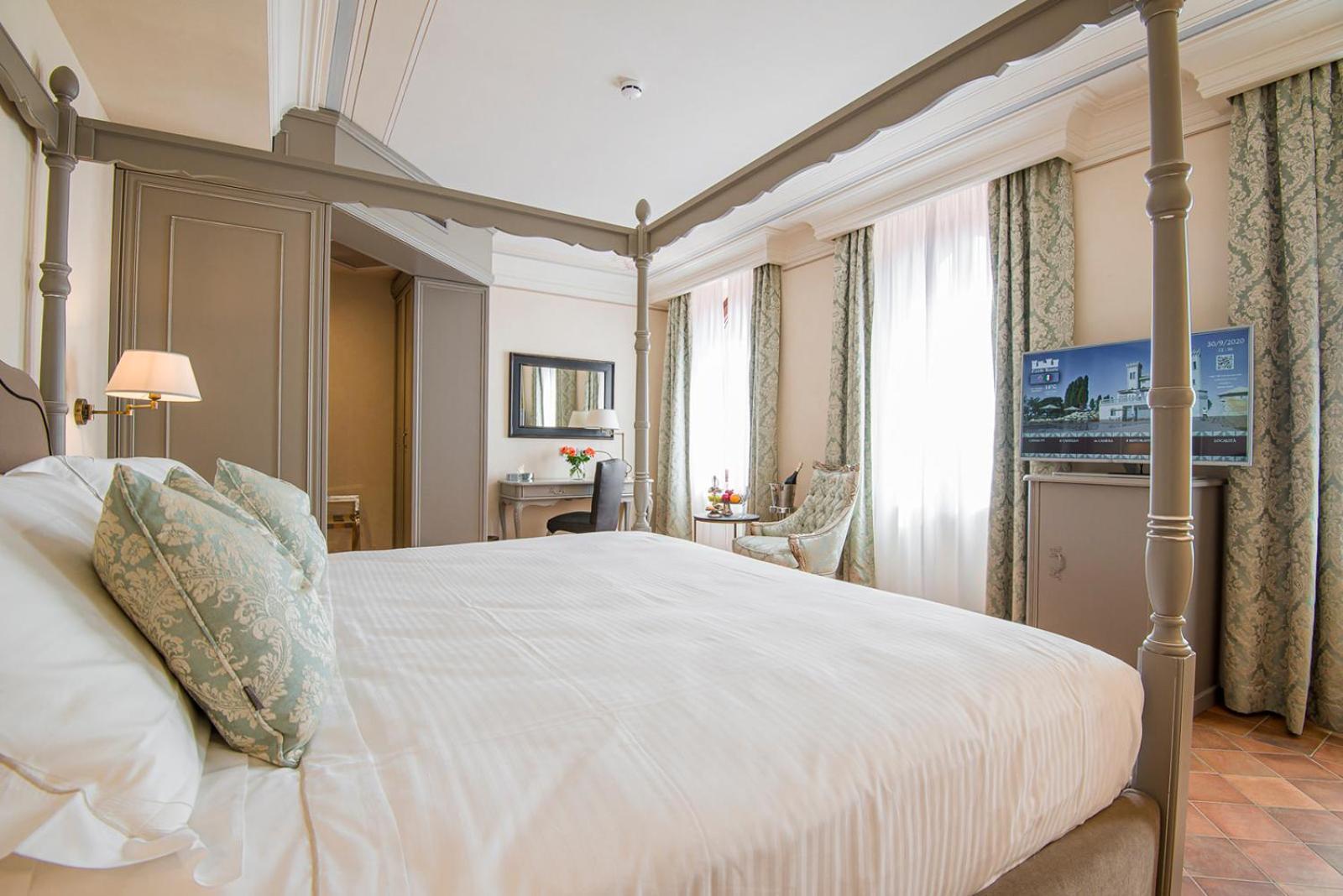 Castello Bonaria Wine & Spa Resort Кампілья-Мариттіма Екстер'єр фото